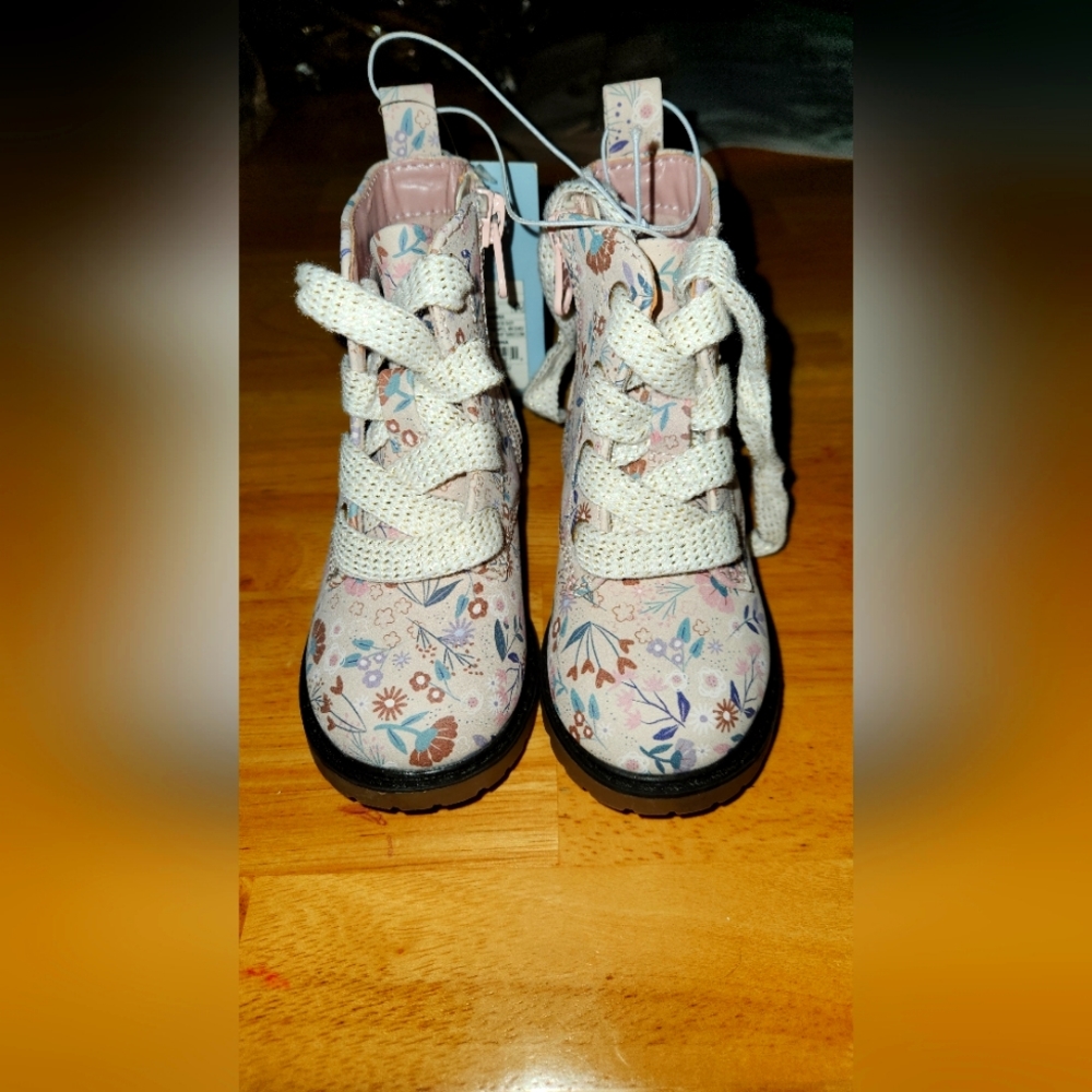 Baby girl boots